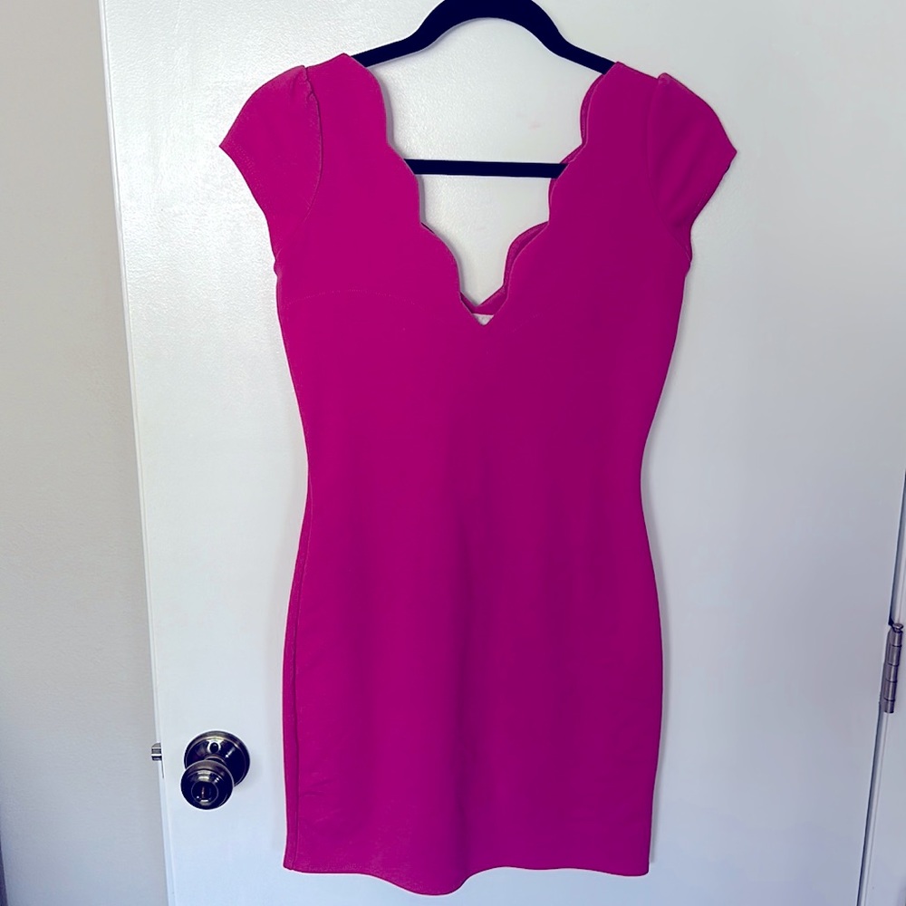 Hot pink scallop neckline. Bodycon dress.